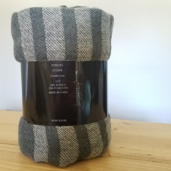 NWT BB Dakota Charcoal Poncho - Picture 4 of 5